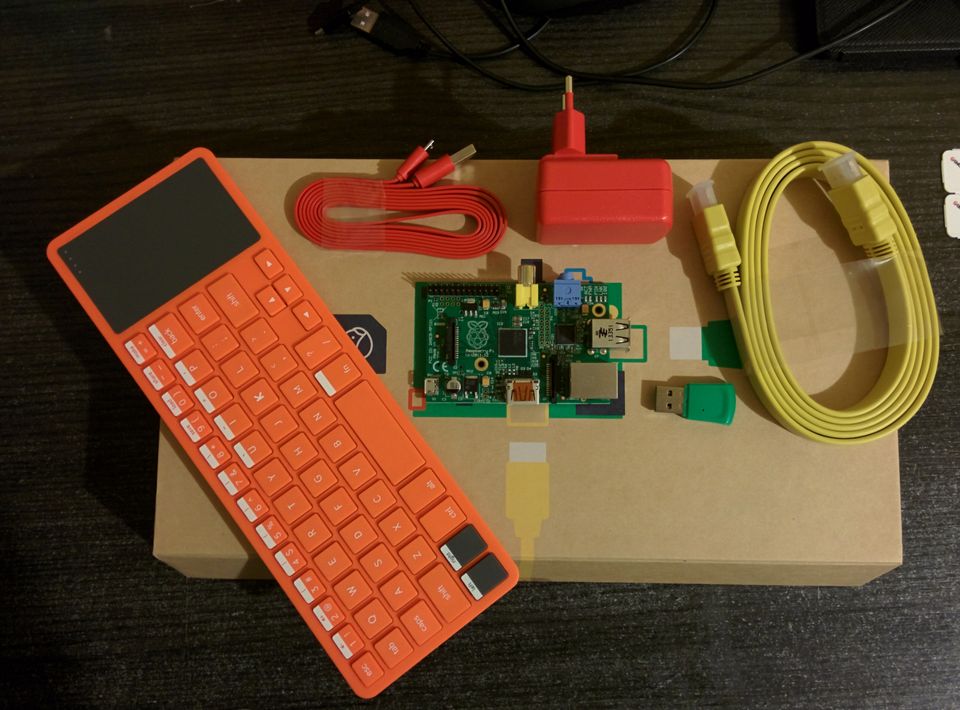 Kano Kit - a cute Raspberry Pi setup